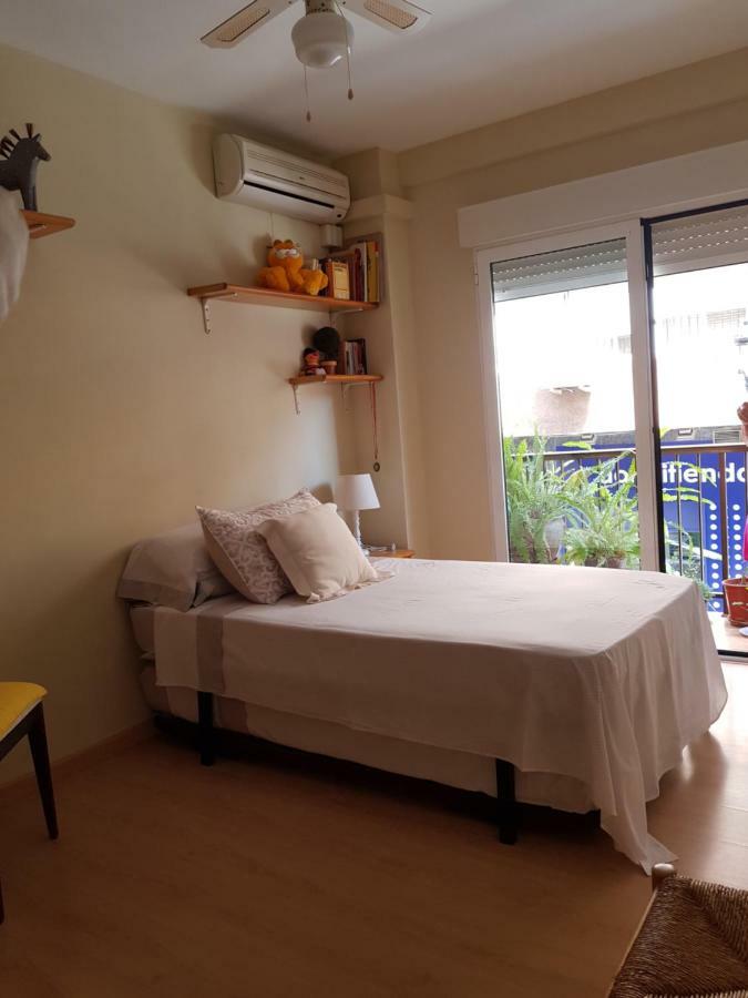 Habitacion Privada A 1500 Metros De La Playa Apartment Valencia Exterior photo